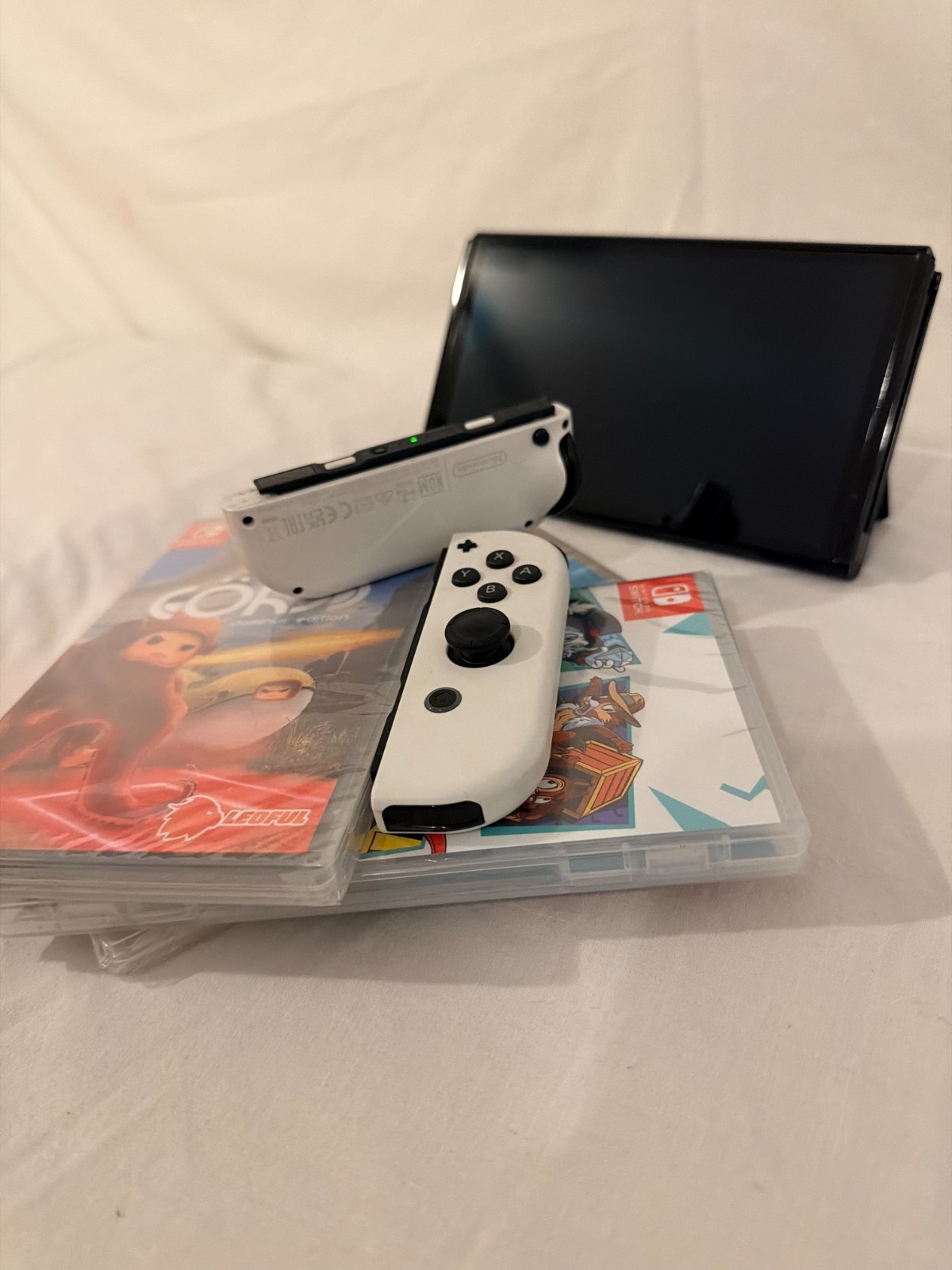Nintendo Switch OLED, USED, White Color, 3x Game BUNDLE (NEW), READ DESCRIPTION*