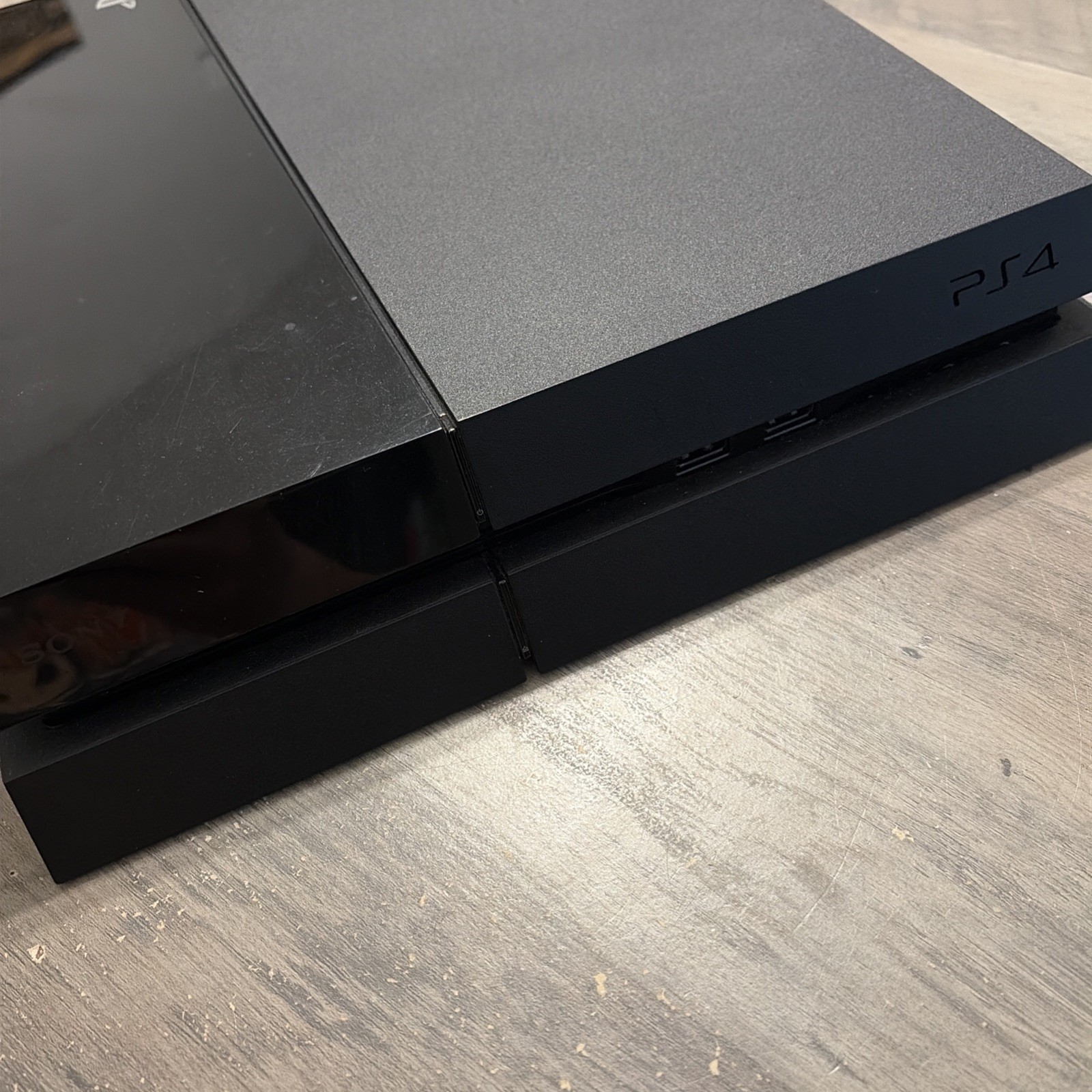 Sony PlayStation 4 CUH-1115A 500GB Console Bundle W/ 2 Controllers, Power, HDMI