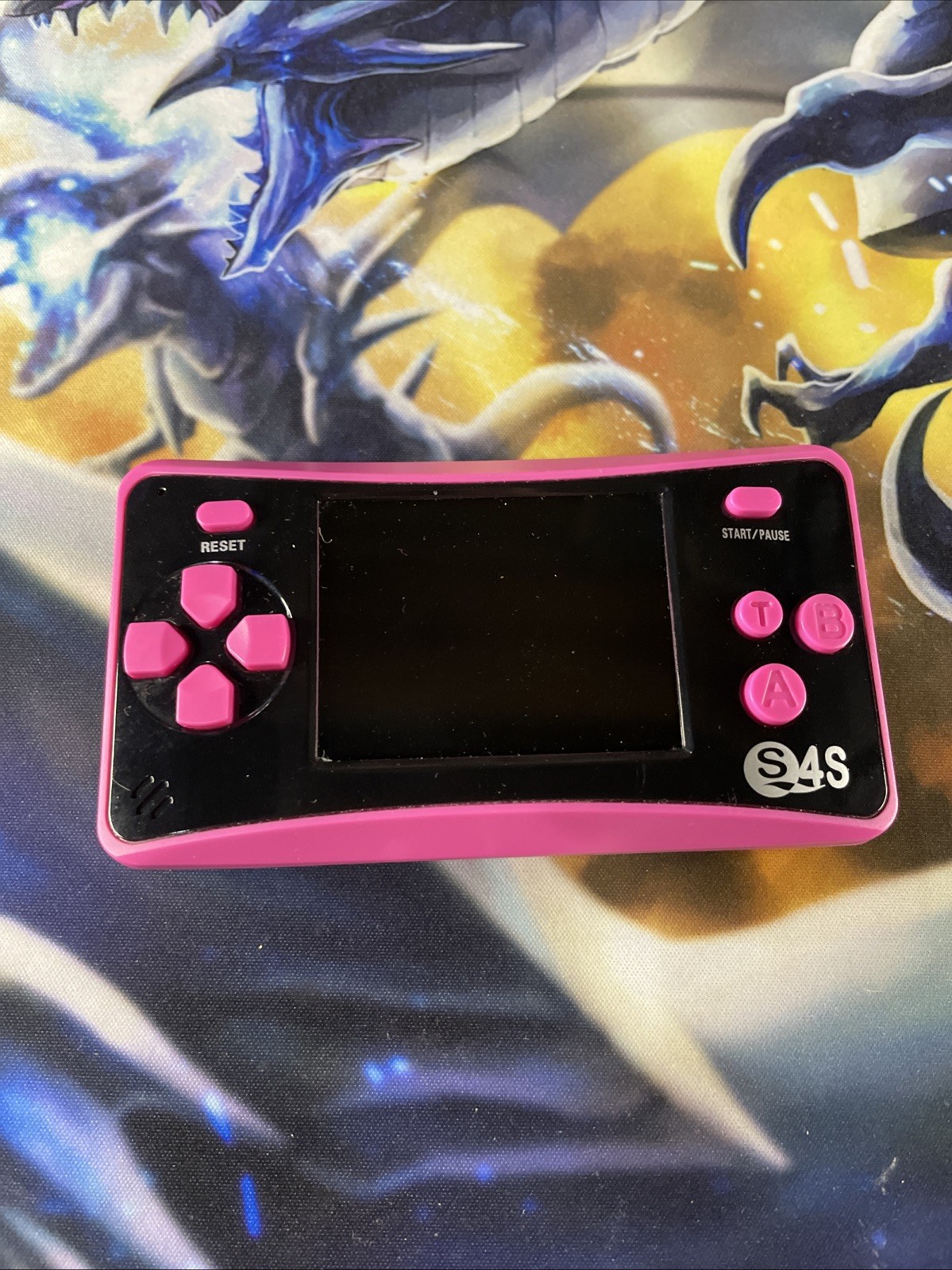 S4S Handheld Game Console 142 Built In Games 2.5″ Screen Retro Portable Pink