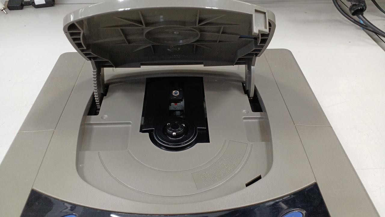 Sega Saturn Model HST 3210 SEGA
