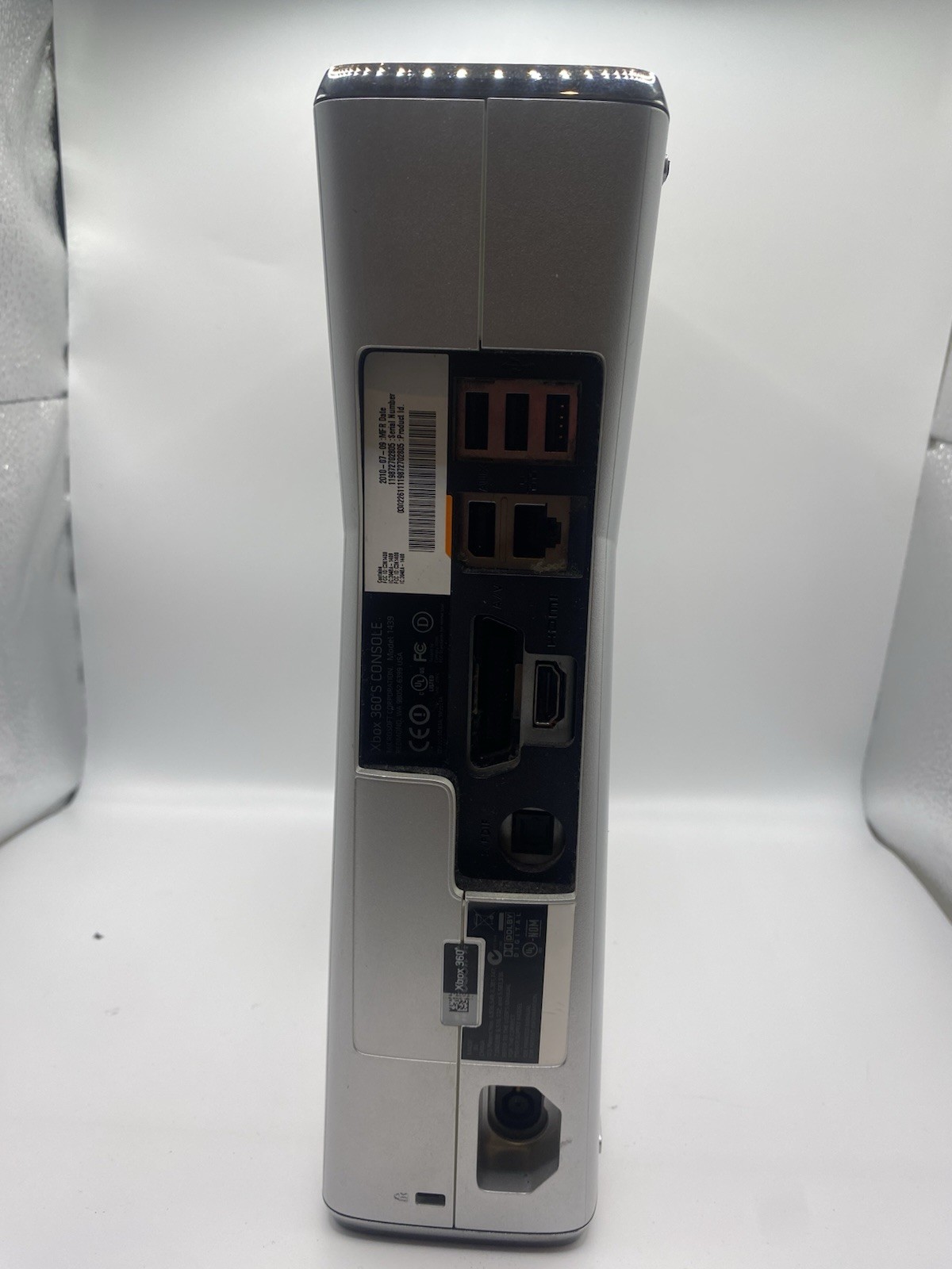 Xbox 360 S Halo Reach Limited Edition Silver Console 320GB. No HDMI Cable