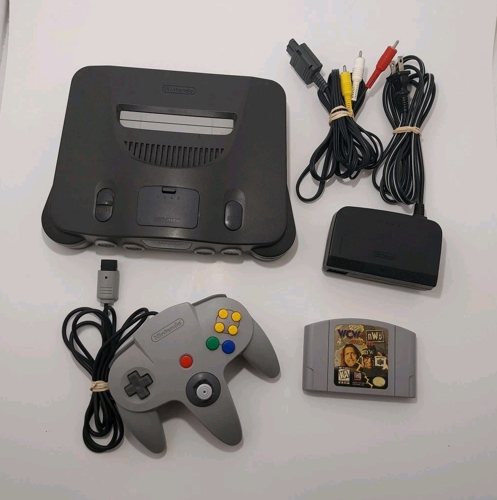Nintendo 64 N64 Console Bundle NUS-001 (USA) Oem Controller, Game and wires!!