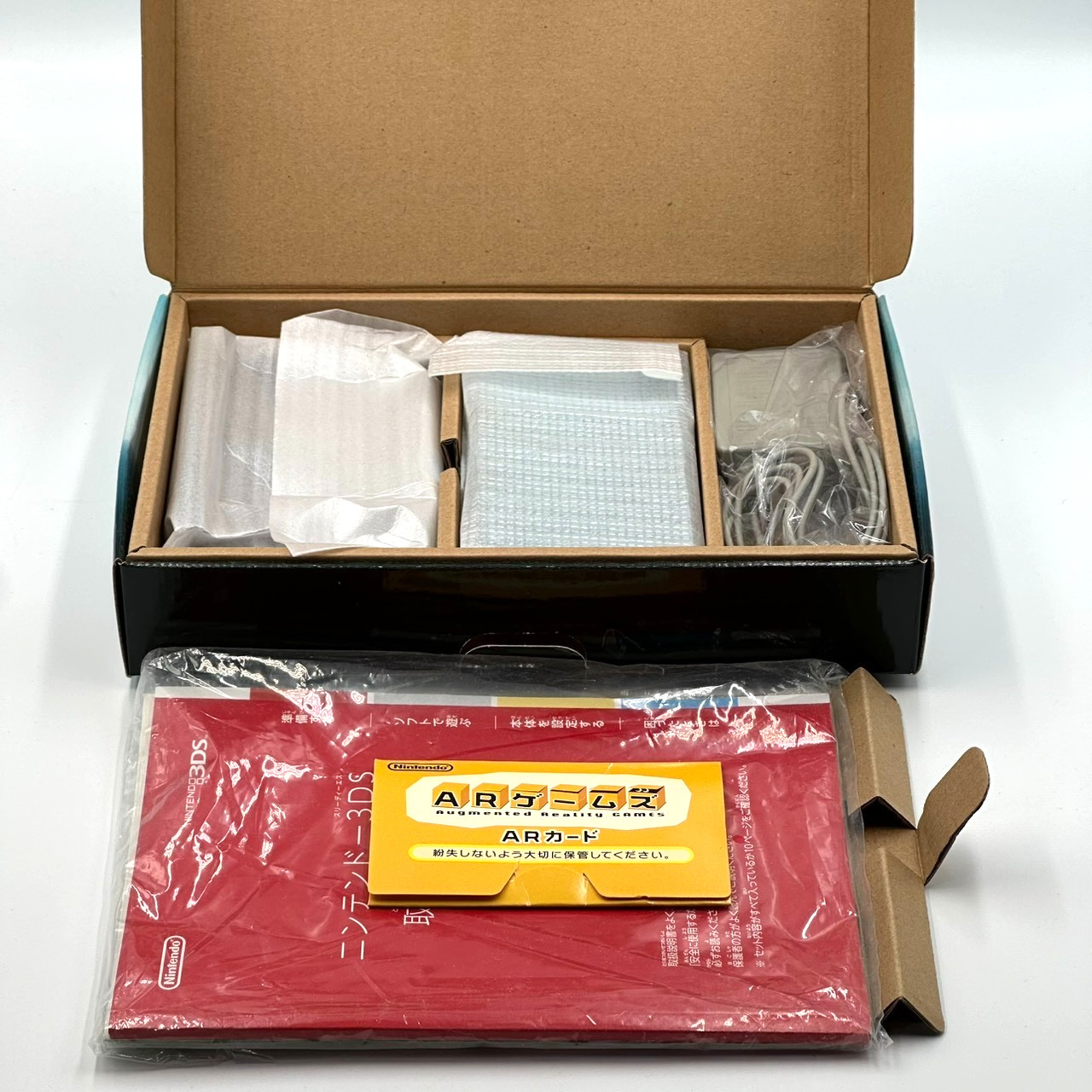Nintendo 3DS Aqua Blue Console Boxed Charger Manual Japanese Edition