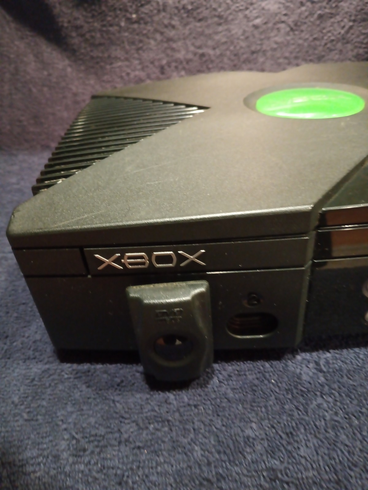Original Xbox Console( For Parts System Does Power On. As Remote Sensor