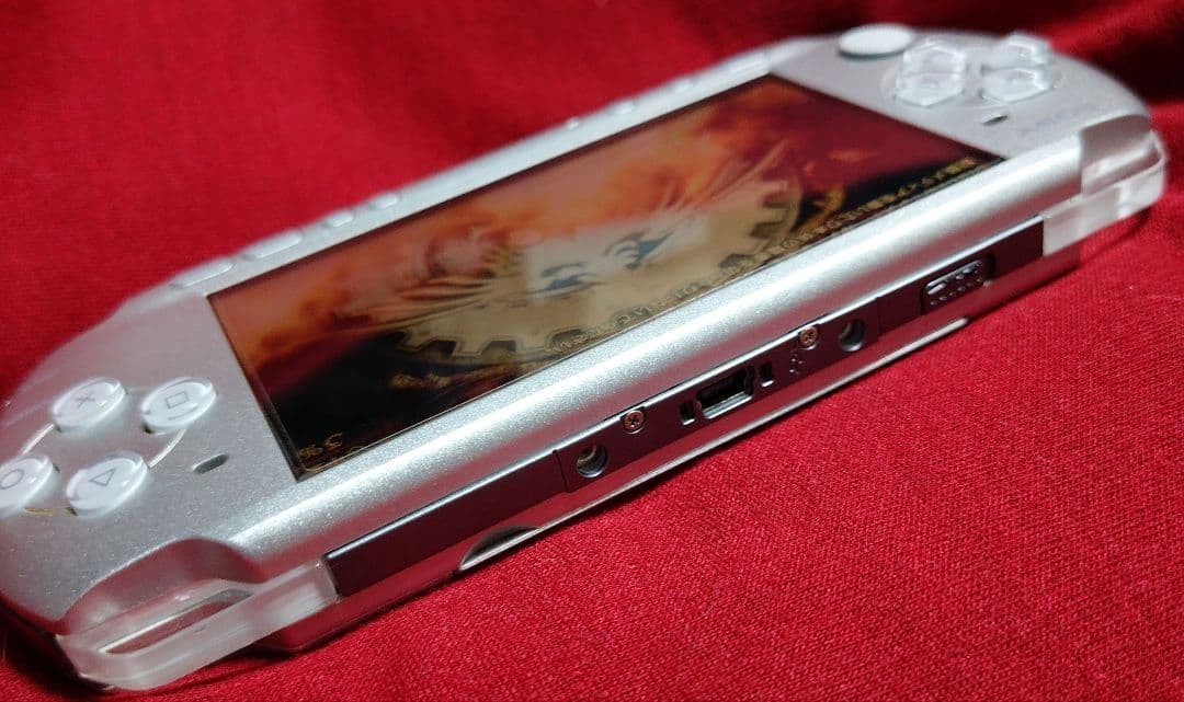 Excellent Sony PSP 3000 Silver Used Tested