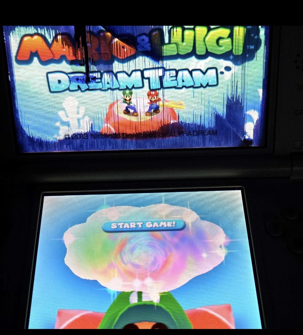 Nintendo 3DS LL White 64GB SD Card Charger Tested Working Top Screen LCD Damage