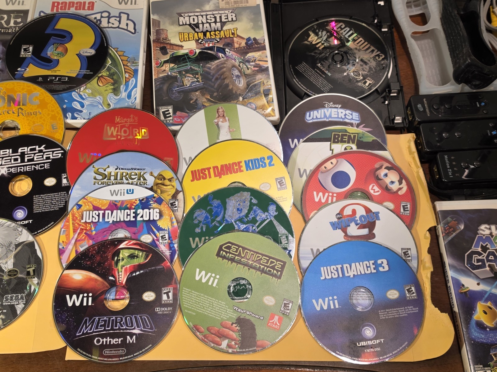 NINTENDO WII VIDEO 30 GAME BUNDLE LOT GAMES CORDS CONTROLLERS ONLY MARIO & MORE!