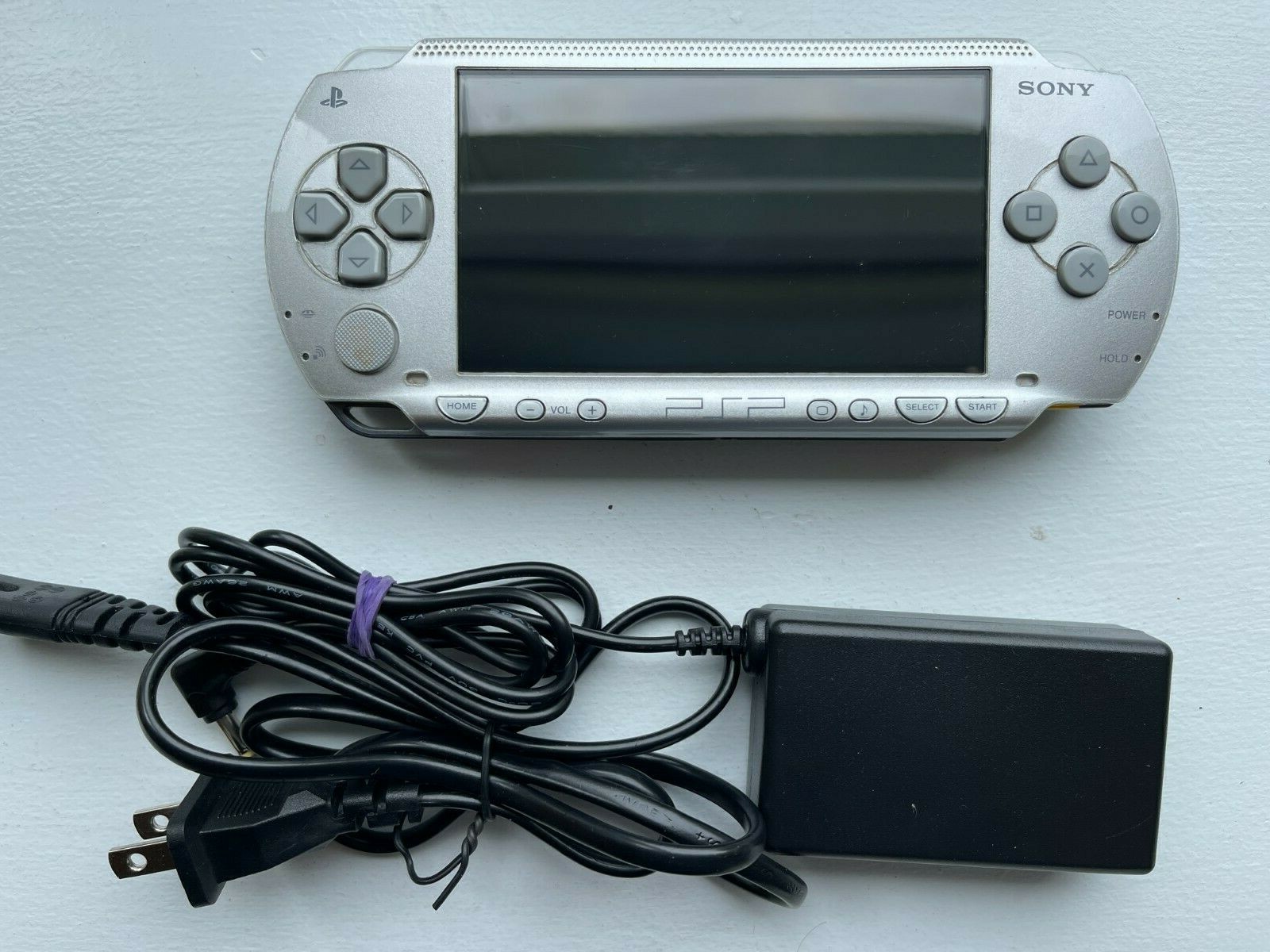 PSP-1000 Silver – Good Condition – OEM Japan Import US Seller