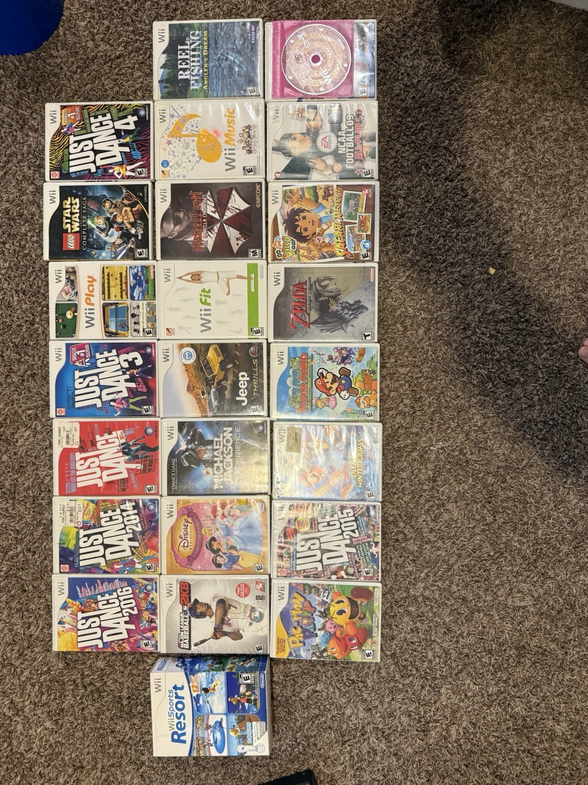 Whole Wii U Console Bundle with Wii Fit Balance Board Many Games And Controllers