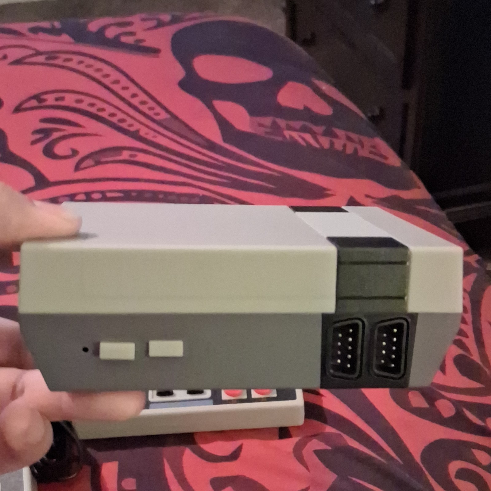 Nintendo NES Classic Edition Gray Console w/ 2 Controllers HDMI 720p Wi-Fi NTSC