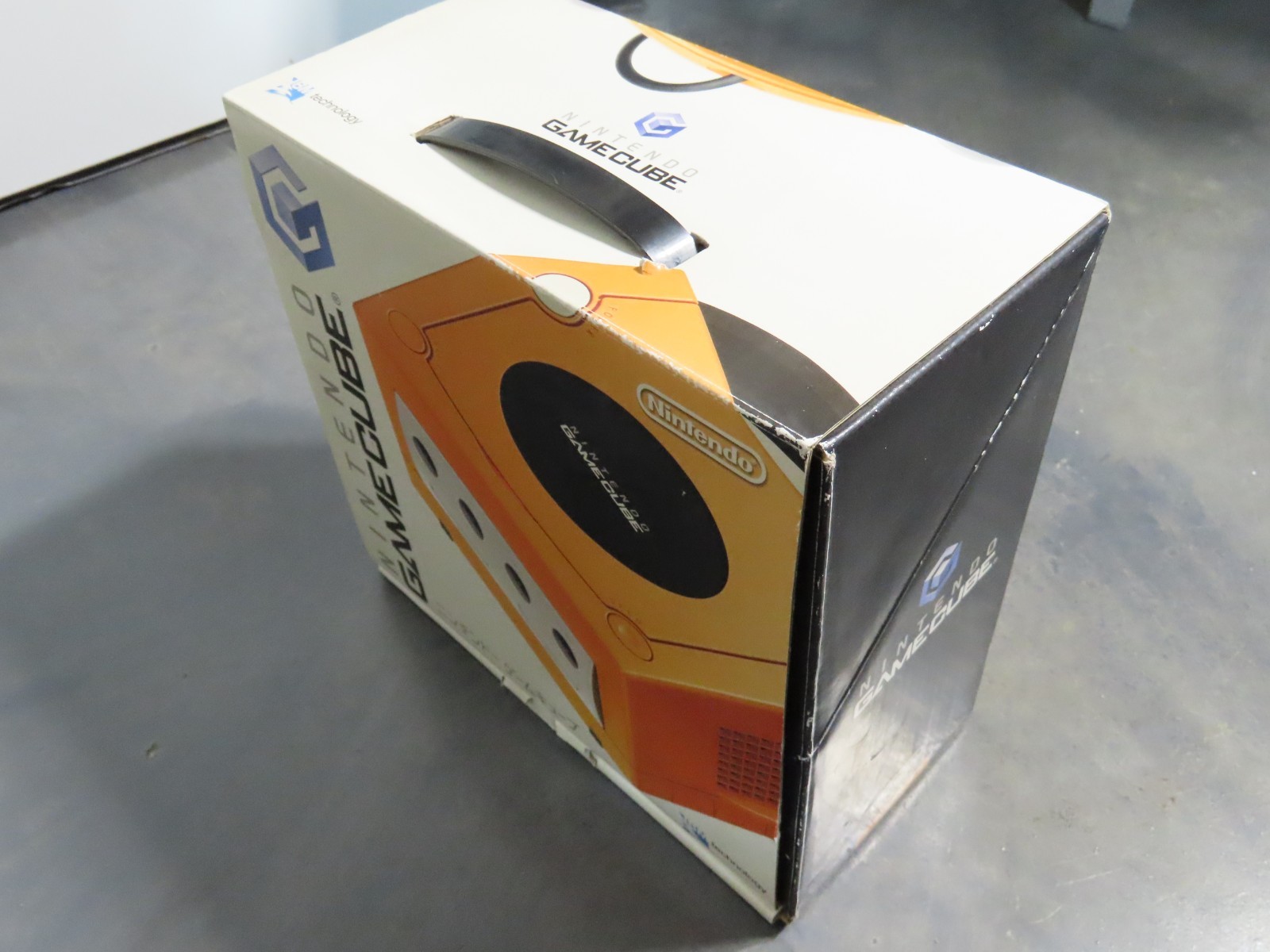 Nintendo GameCube Console CIB Orange Spice RECAPPED, NEAR MINT SHELL, USA REGION