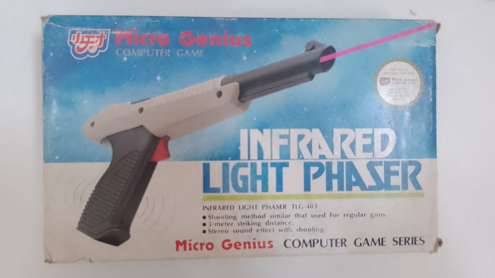 FAMICLON- INFRARED LIGHT PHASER GUN + BOX -15 PIN – MICRO GENIUS- RARE