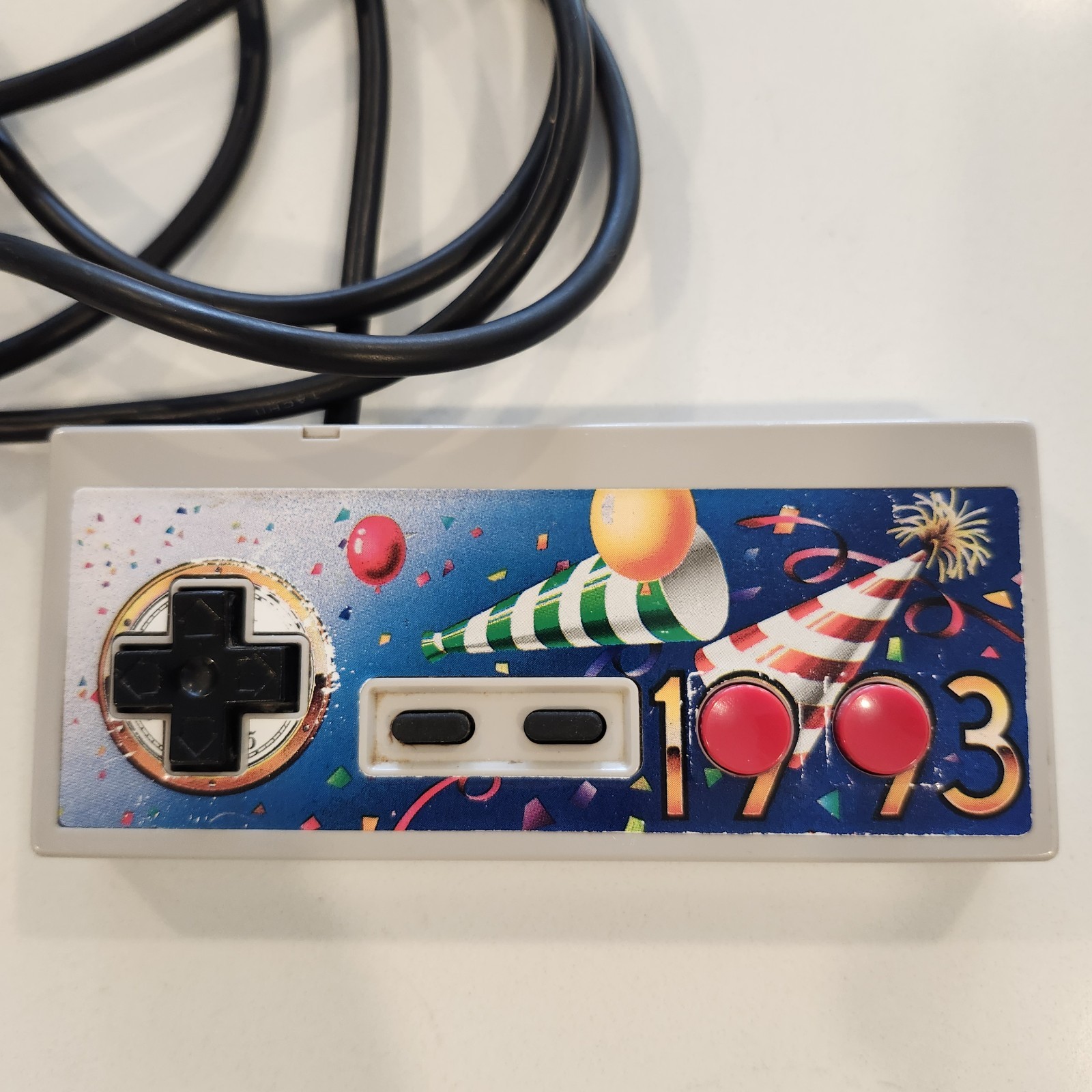Nintendo NES Top Loader Console NES-101. Includes controller and all hookups.