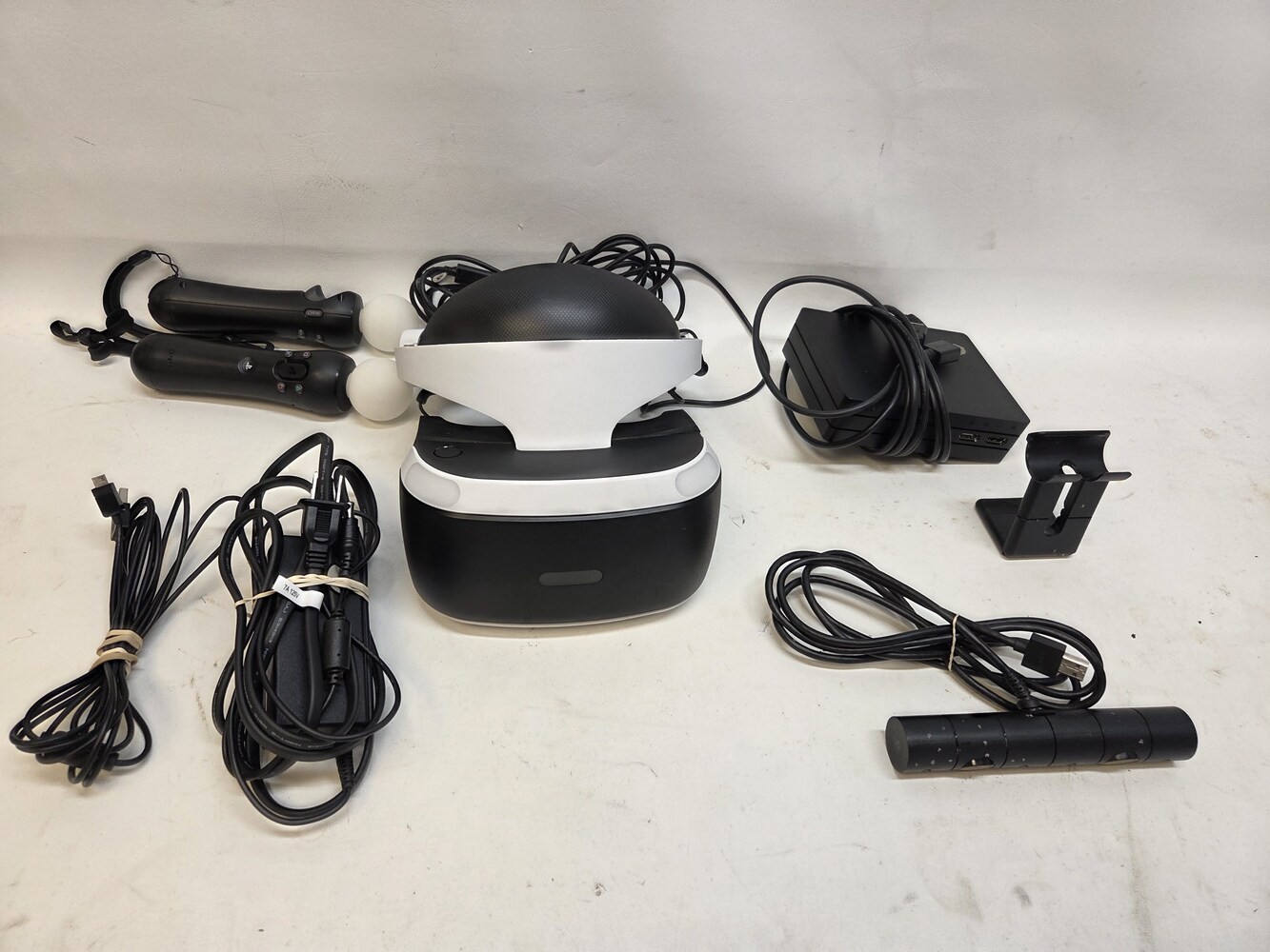 SONY CUH-ZVR2 VR headset