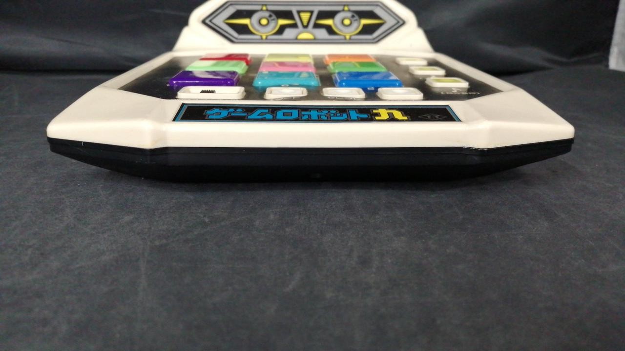 Game Console Model Game Robot Nine Takayoku Toys