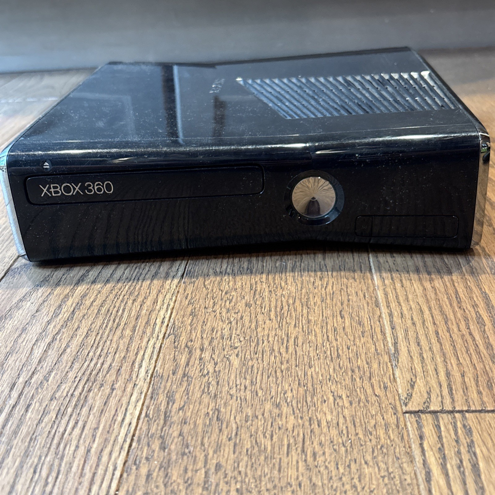 Xbox 360 S Black 250GB with 2 Controllers and Cables Tested and Working