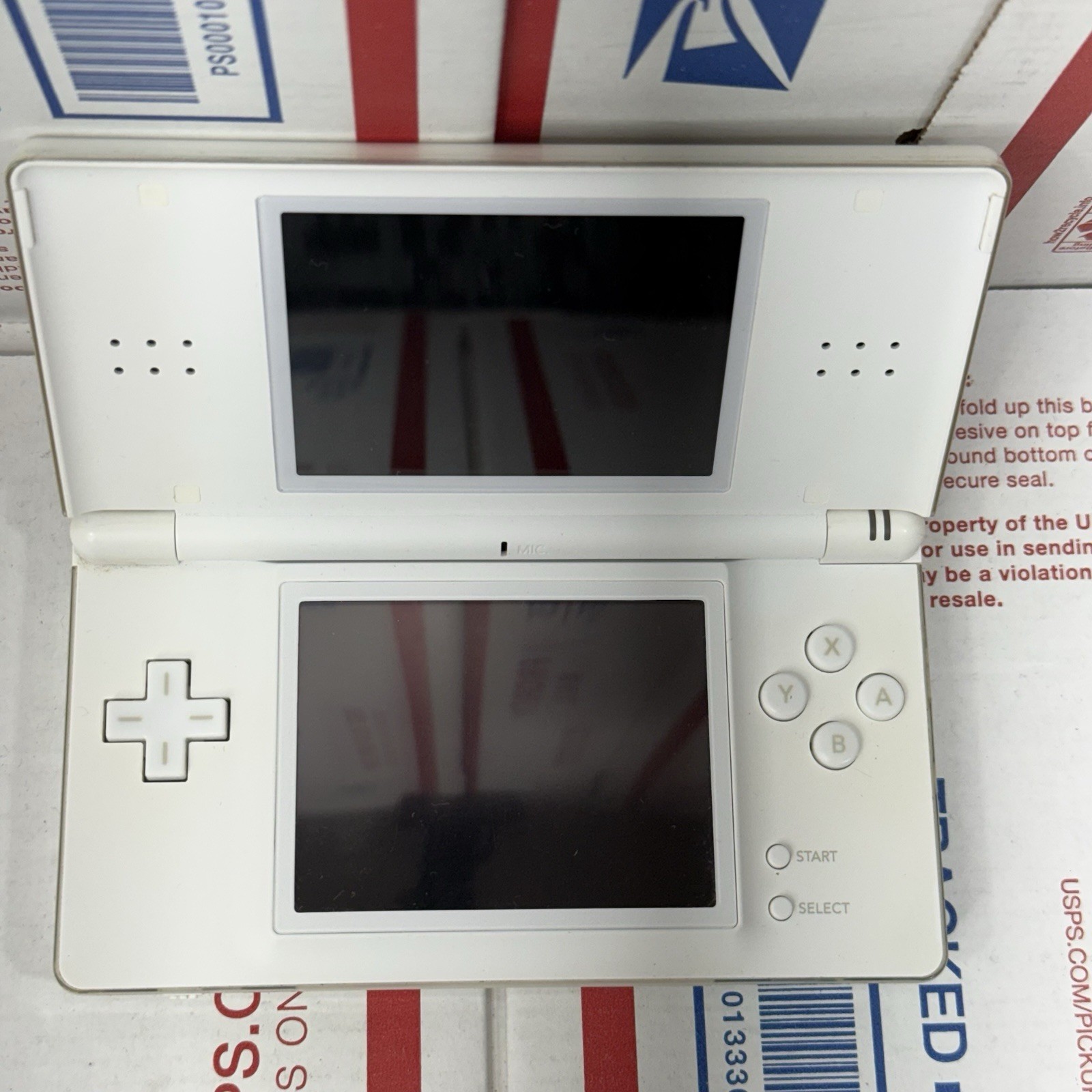 Nintendo DS Lite Handheld Game Console Only USG-001 No Charger For Parts Repair