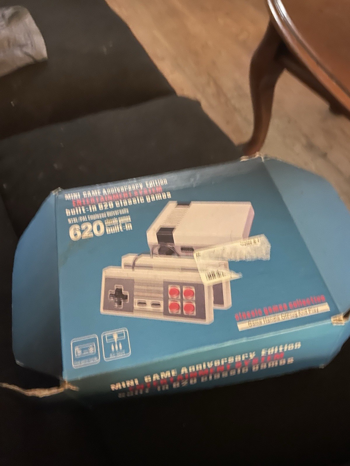 Nintendo NES Mini Entertainment System 620-in-1 Built-In Games 2 Controllers