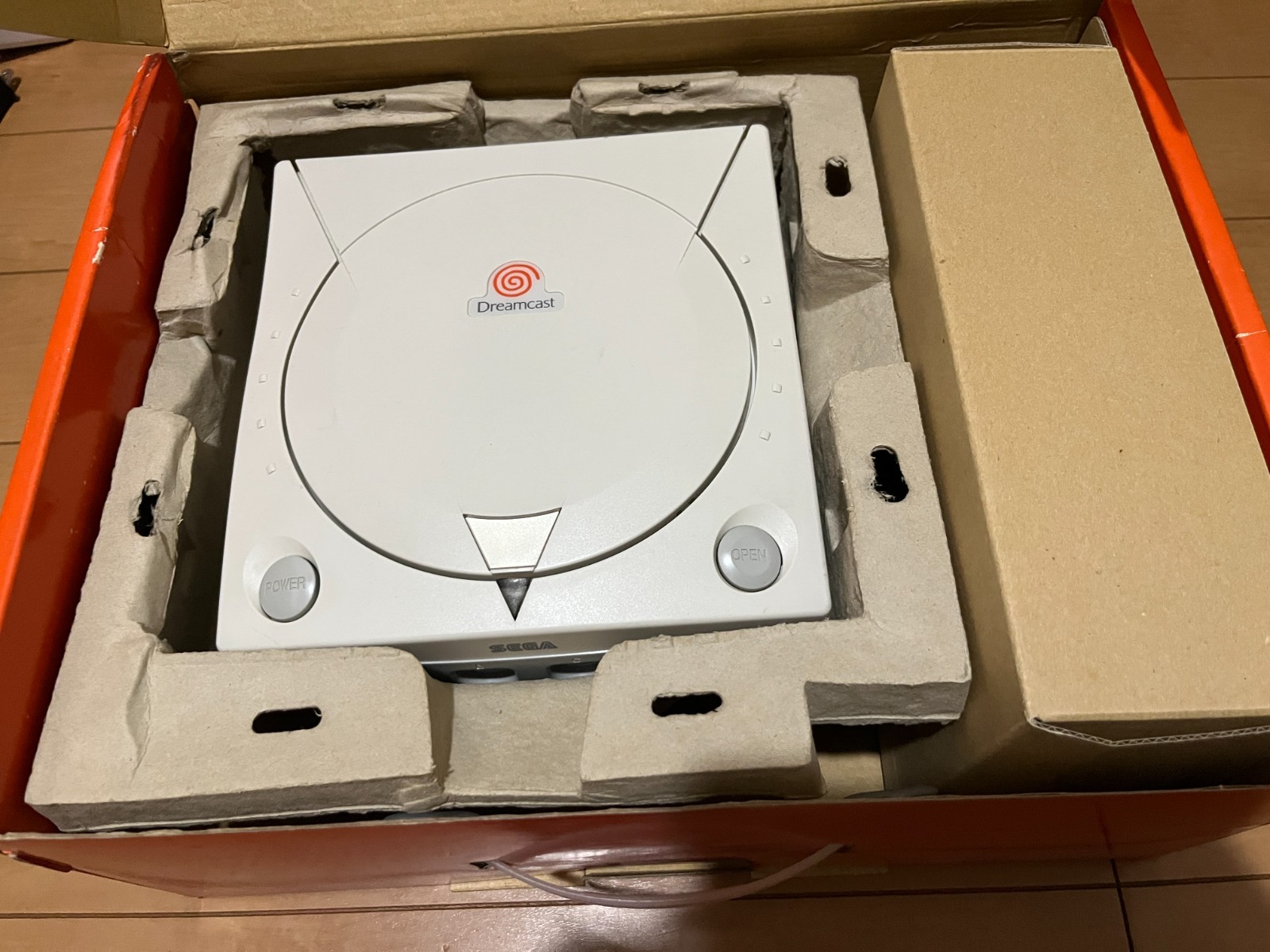 SEGA DreamCast Console (HKT-3000) & Controller with 1 game and BOX,Manual 0625