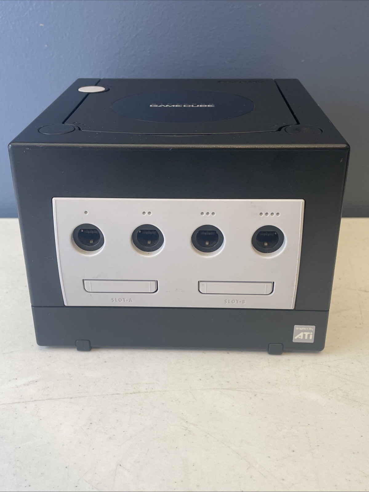 Nintendo GameCube Video Game Console DOL-101 USA Black. 2 Controllers 3 Games