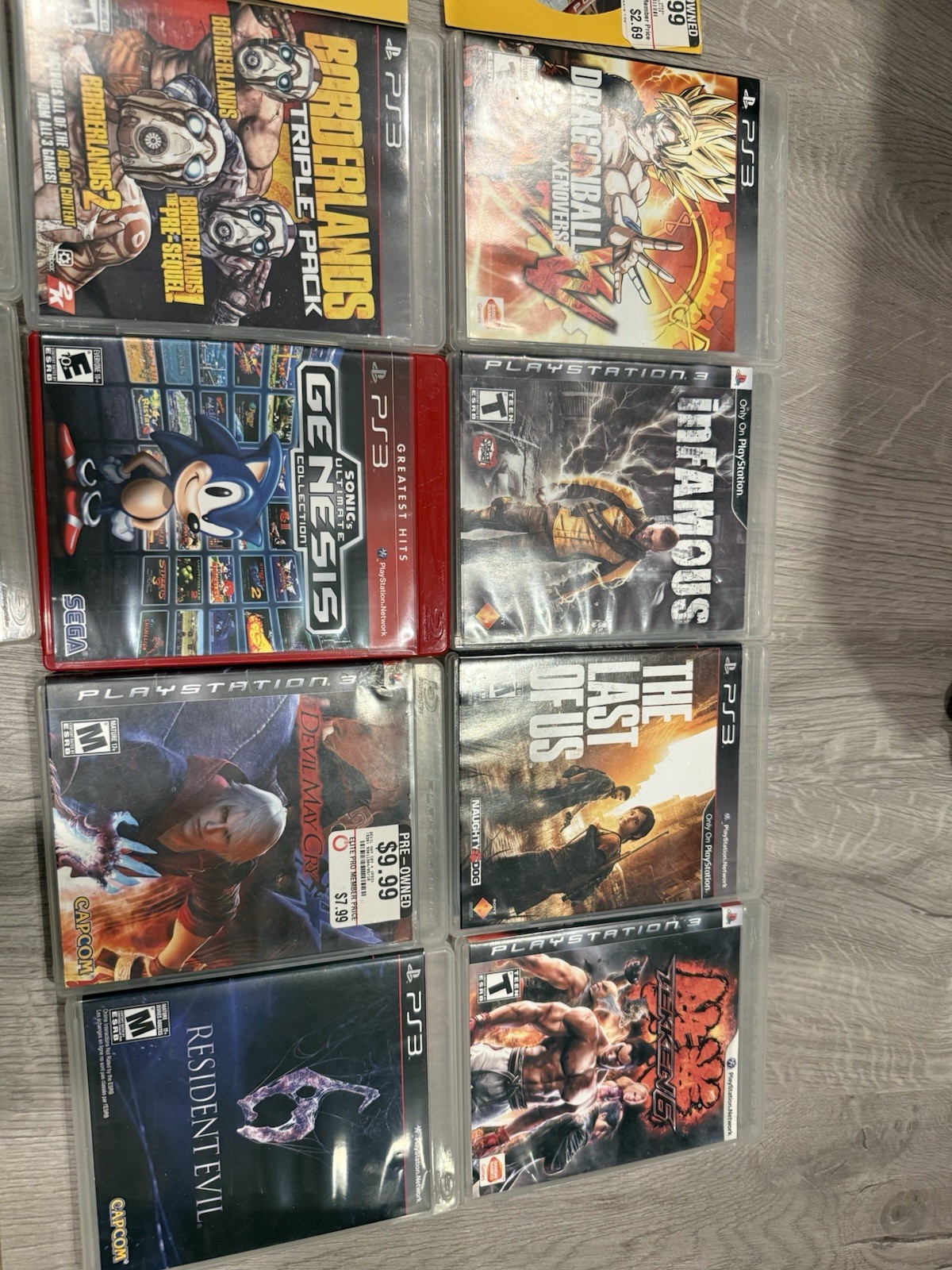 Sony PS3 Super Slim CECH-4001B ，Includes 2 Controllers and game lots