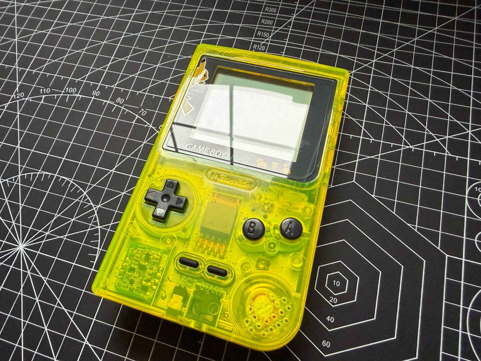 Nintendo GameBoy Light GBL – Clear Yellow W/ New Shell & Glass Lens **Toys R Us