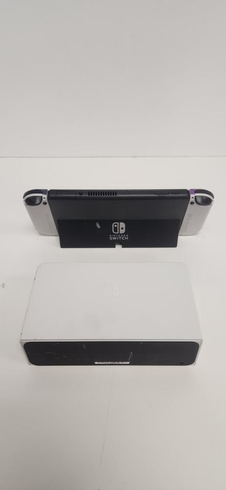 NINTENDO SWITCH HANDHELD – OLED – HEG-001 (P04025188)