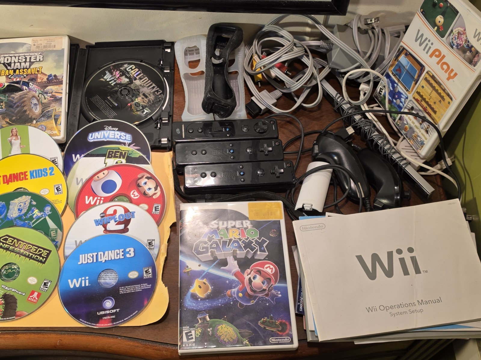 NINTENDO WII VIDEO 30 GAME BUNDLE LOT GAMES CORDS CONTROLLERS ONLY MARIO & MORE!