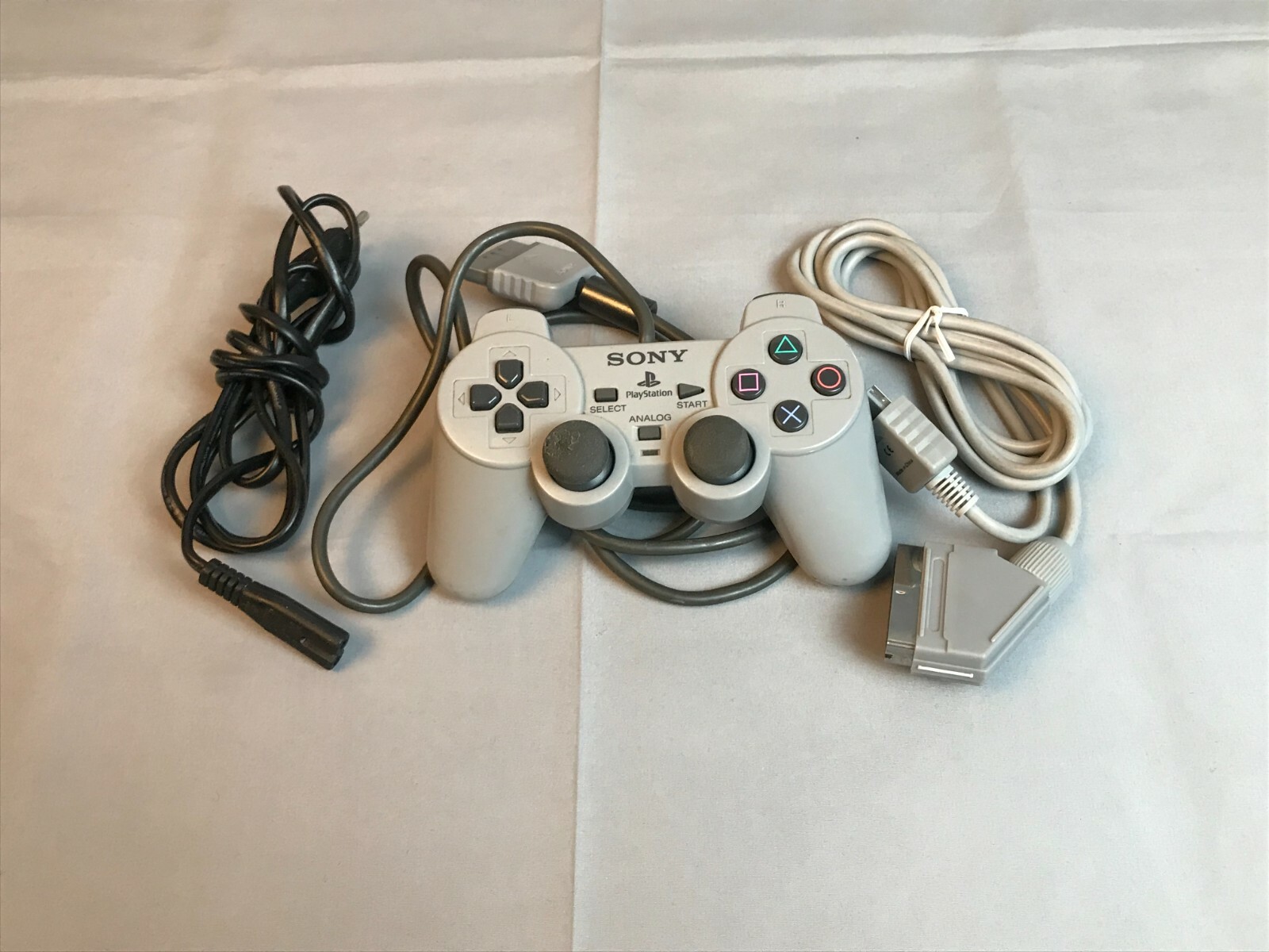Sony PlayStation, SCPH-7500, PSIO Cybdyn, DualShock, RGB, SD 64GB, 110v, NTSC/J