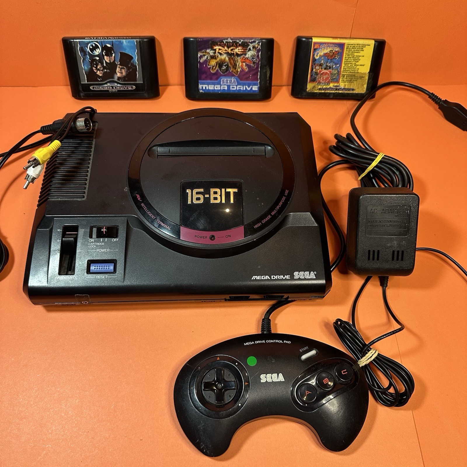 Sega Megadrive Model 1 Bundle, Controller, 3 Games, AV Cable, PSU – Working