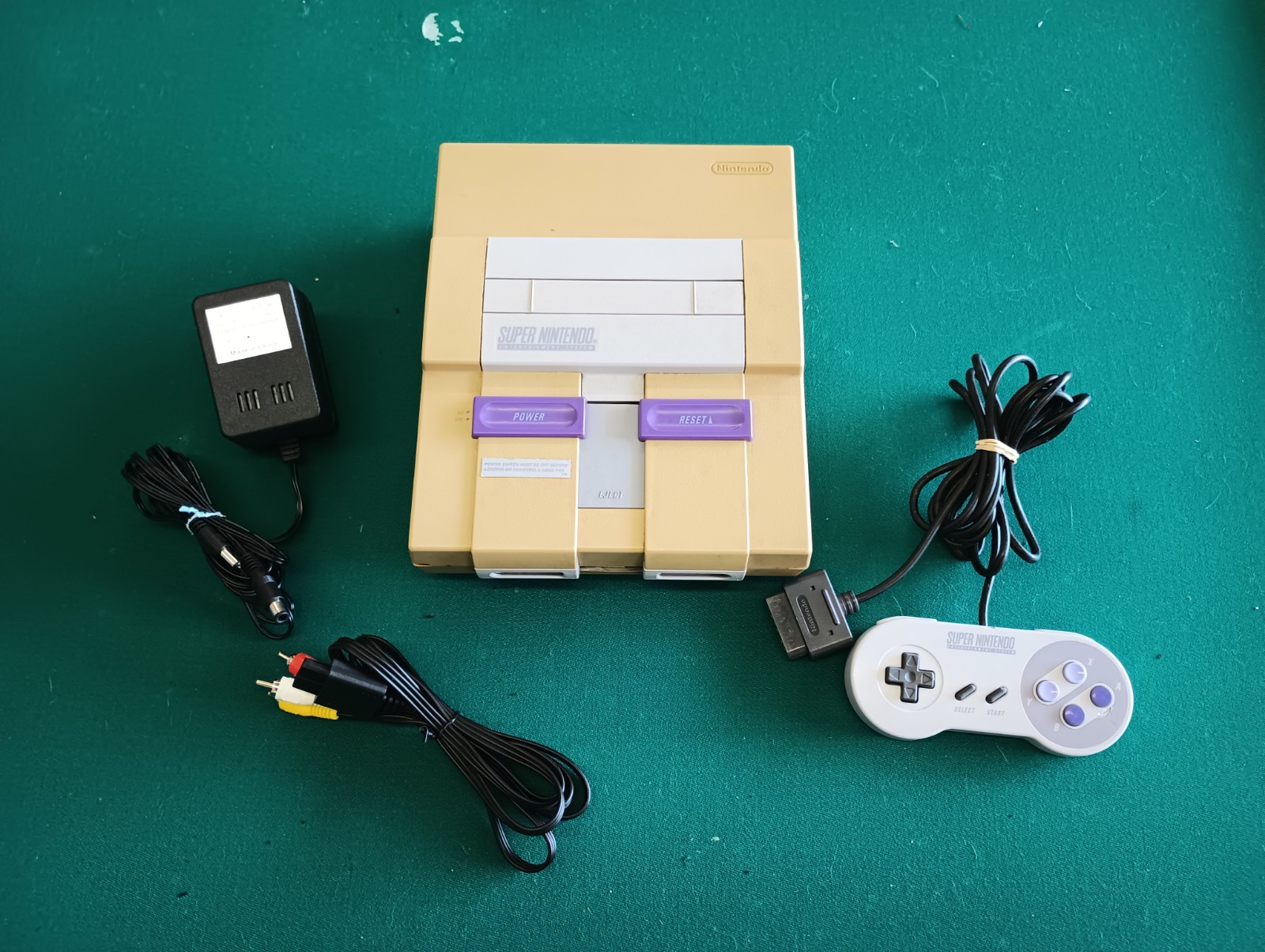 1991 Super Nintendo SNES Console SNS-001 Original With Controller +wires