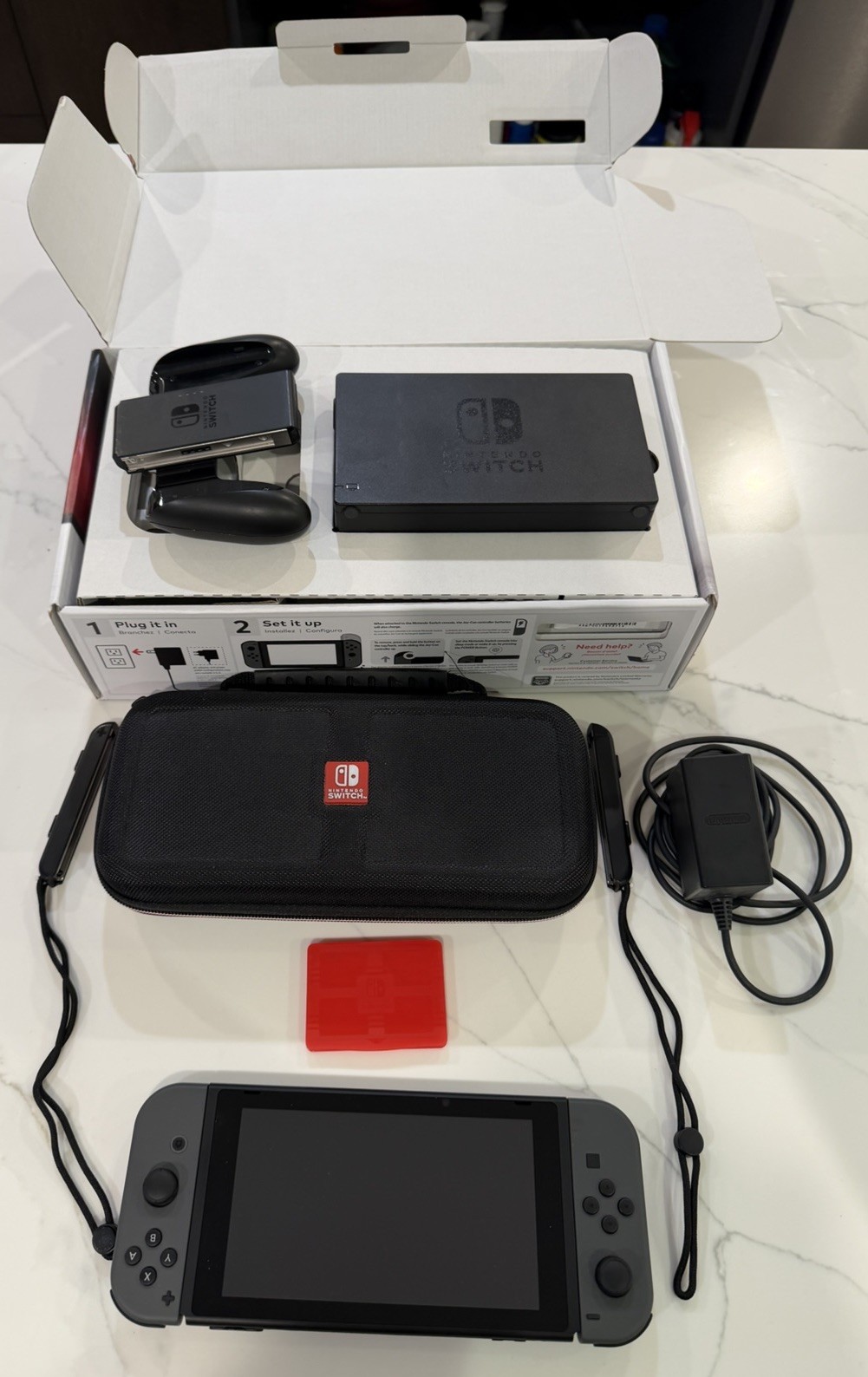 Launch Model HAC-001 Nintendo Switch 32GB w/ Gray Joy‑Con & Switch Case Game Box