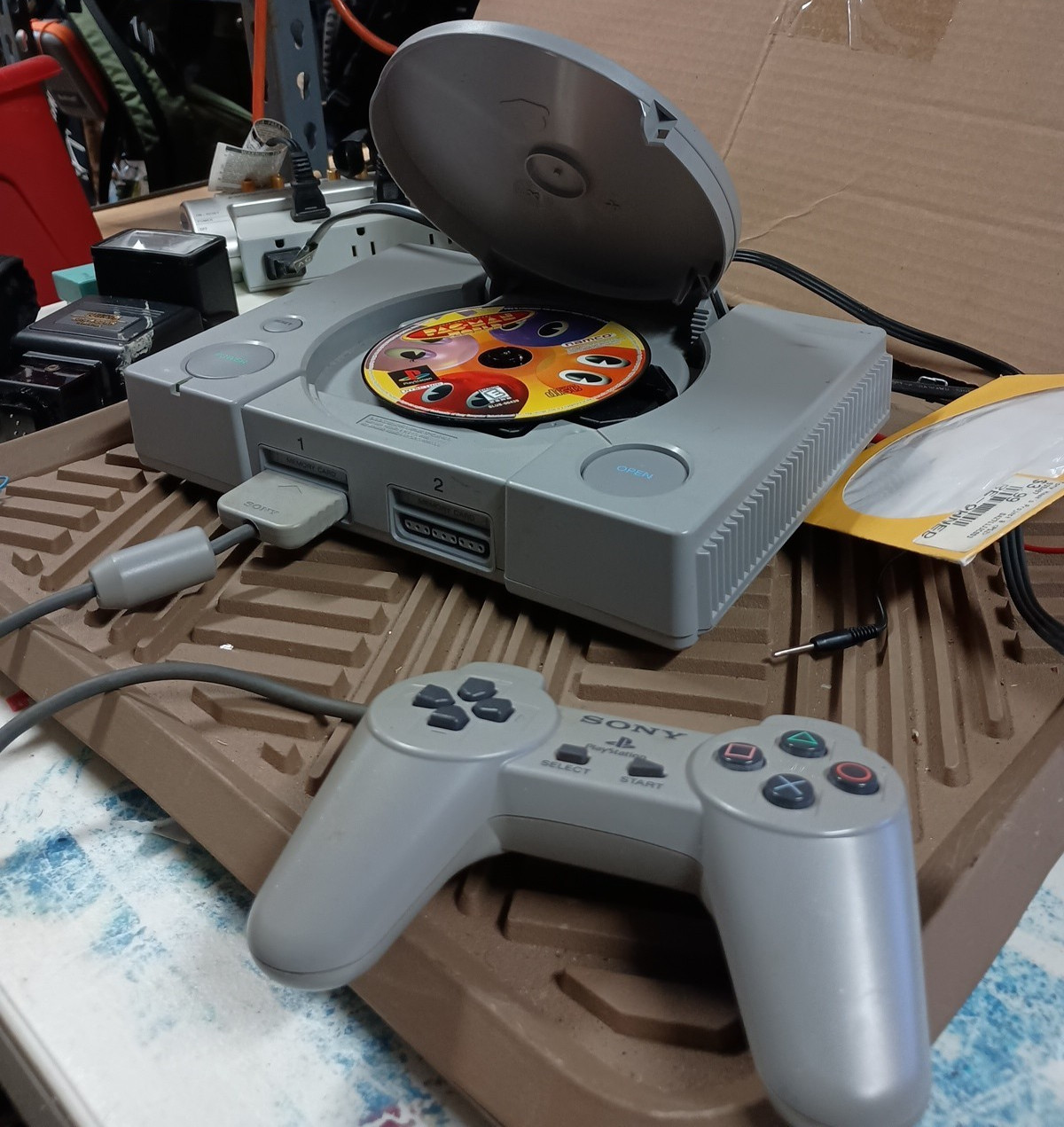Playstation 1 Console Bundle SCPH-7501 Tested w/ Controller & Game