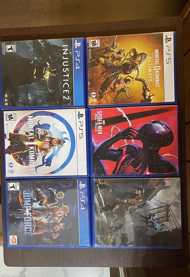 PS5 Disc version 3 Controls, 8 Games, Charging Dock All Items In Photos Included
