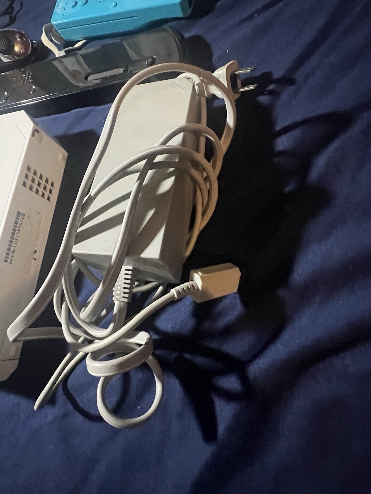 Nintendo Wii Console bundle + Blue Remote Controller & NunChuck ( Tested)++Game