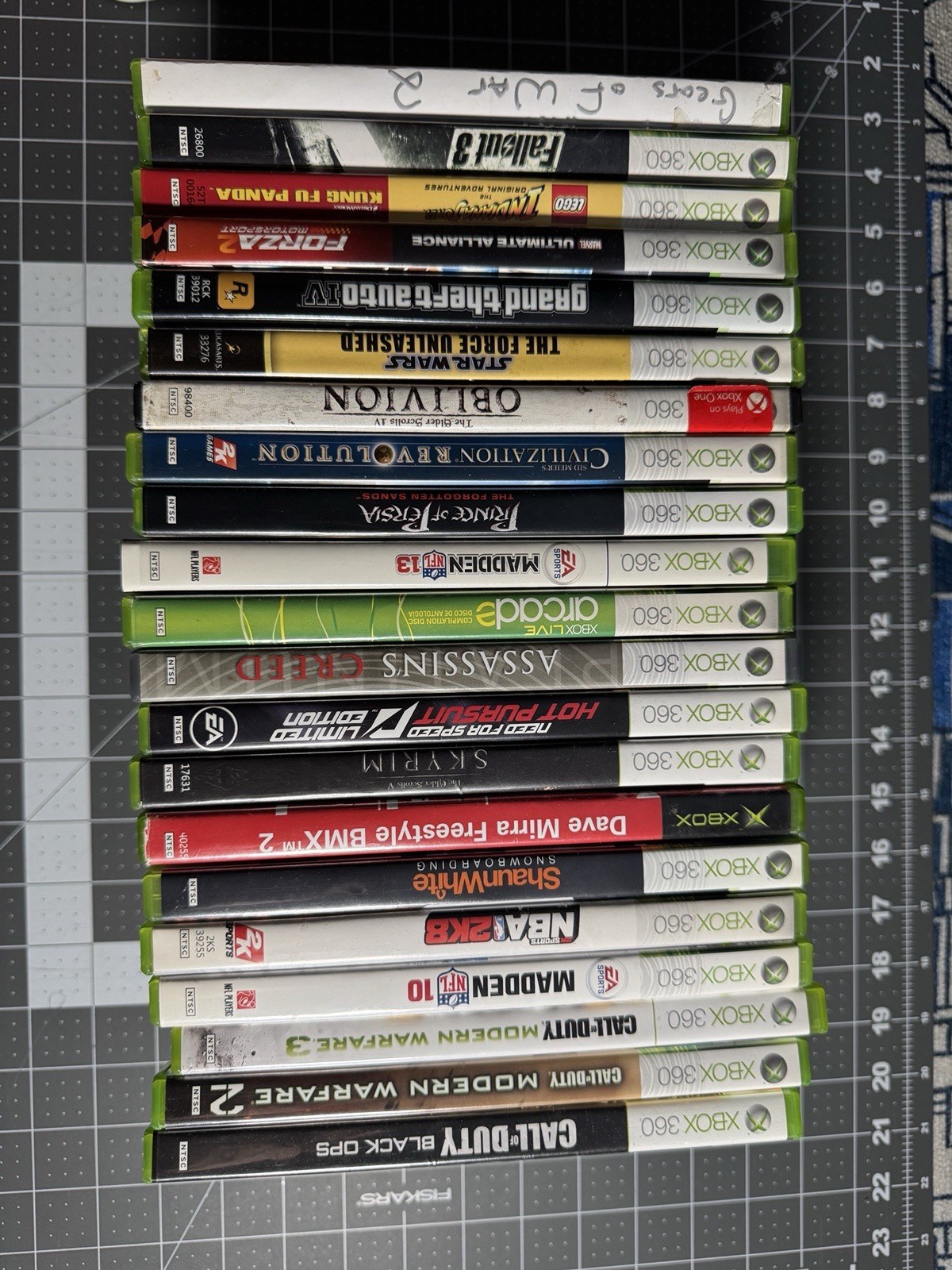Microsoft Xbox 360 Pro Bundle 60GB White Console w/ 2 Controllers and 23 games