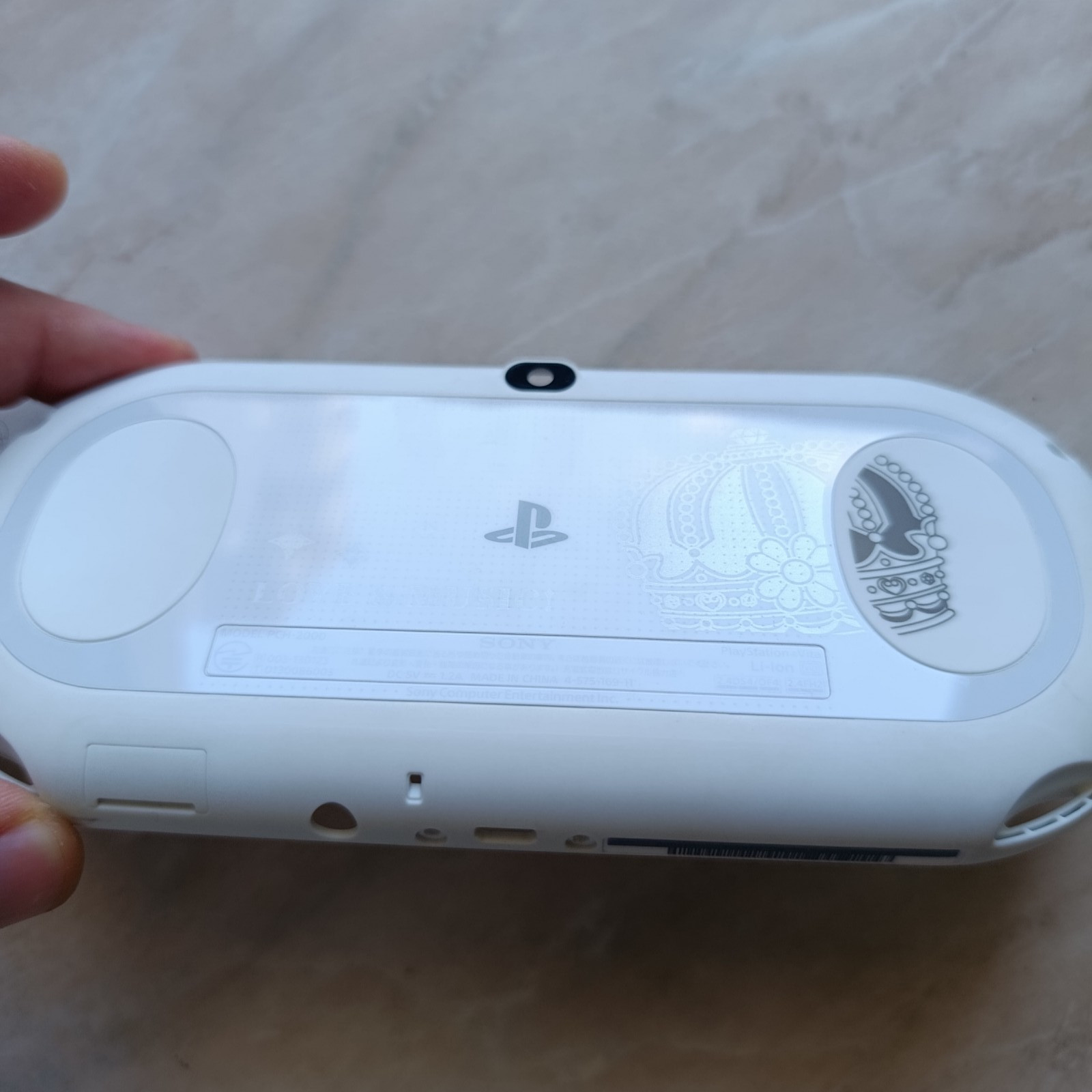 Back Case Sony PS Vita PCH-2000 Uta no Prince-sama music3 White Crown Edition