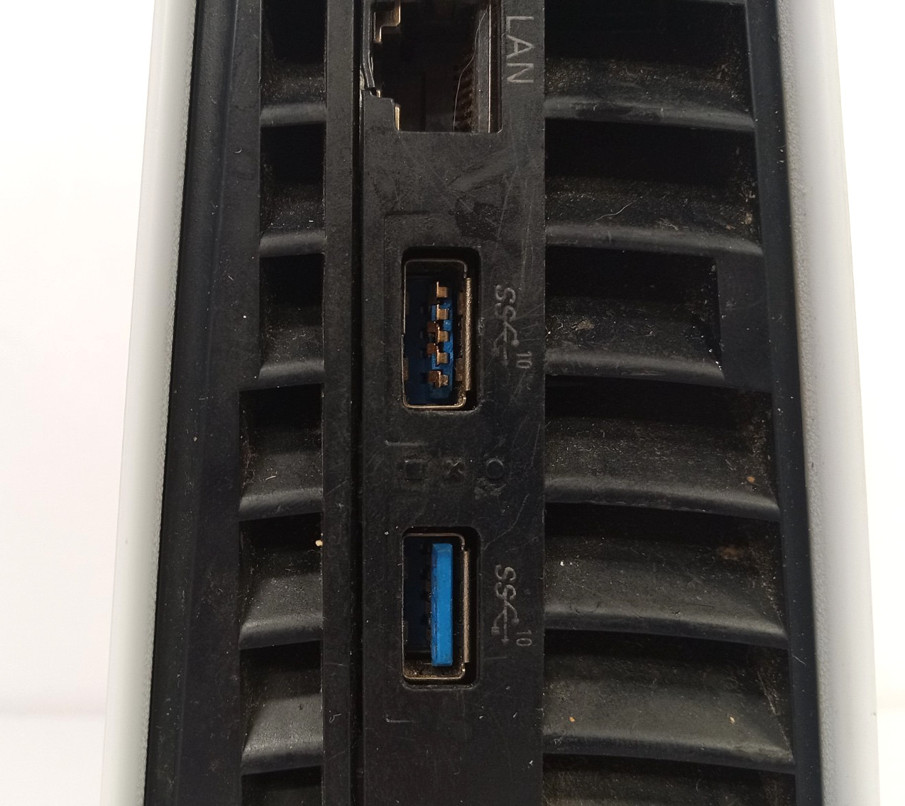 BROKEN Sony PS5 Slim Digital Console (1TB) – MULTIPLE ISSUES, FOR PARTS, READ!