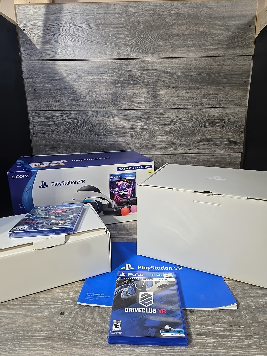 Sony PlayStation 4 VR Worlds Bundle Complete Set (3002147) for PS4 / PS5 *read*