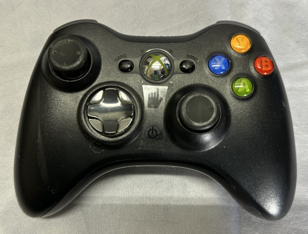 Microsoft Xbox 360 E 500GB Console & Box – USED/WORKS