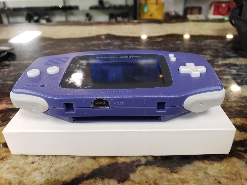 NINTENDO GAME BOY ADVANCE PURPLE HANDHELD CONSOLE AGB-001 BATTERY POWERED & GAME