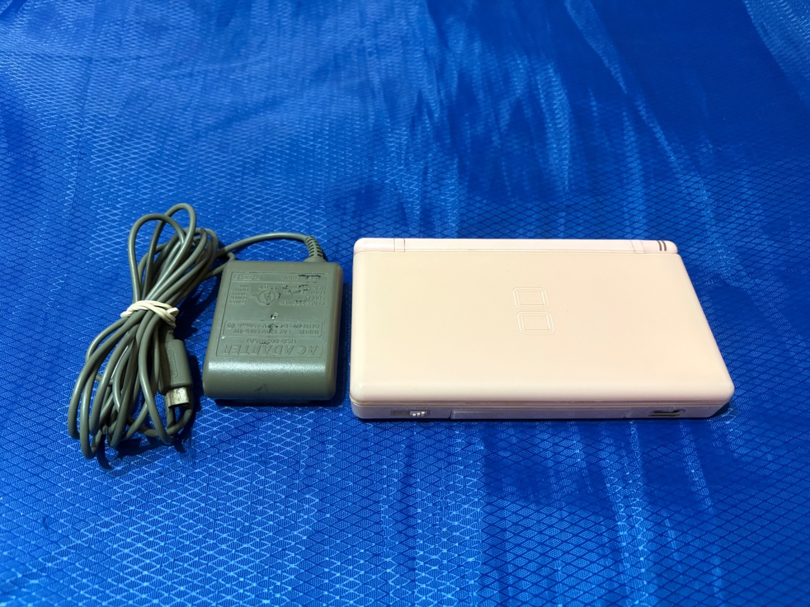 Nintendo DS Lite Console – Coral Pink (USGSPB) tested works