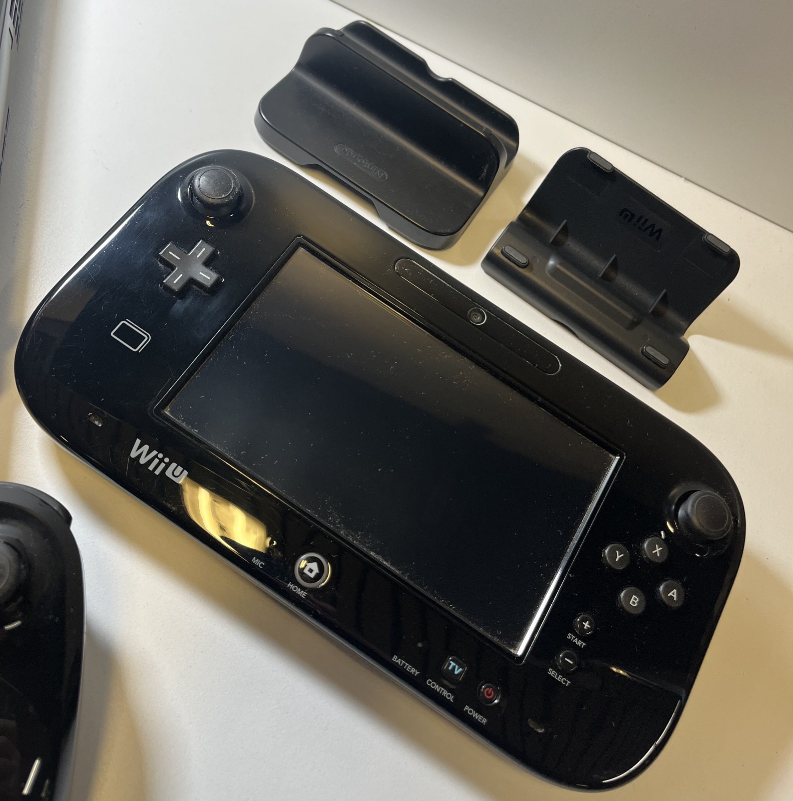 NINTENDO Wii U 32G MONSTER HUNTER 3G HD PREMIUM CONSOLE SET USED TESTED BOXED