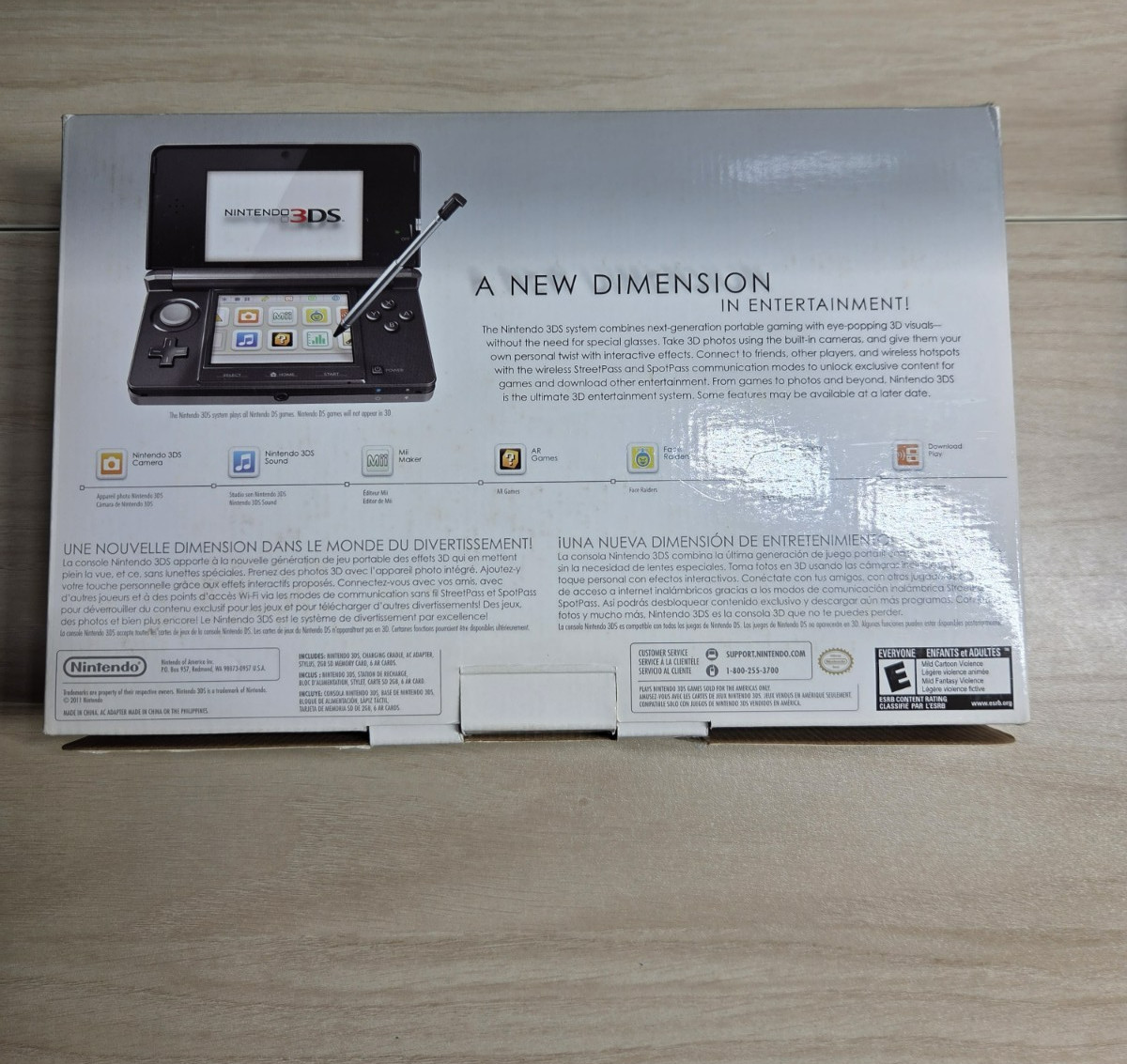 Nintendo 3DS with original box – Cosmo Black – For Repair Tested and Working