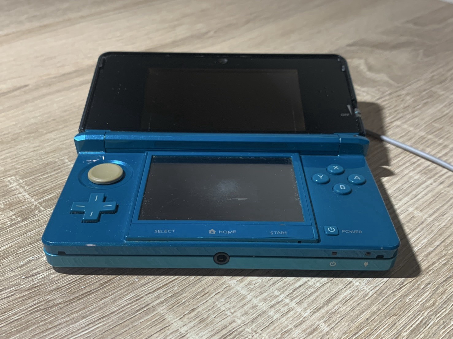 2360 Nintendo 3DS Aqua Blue For Parts