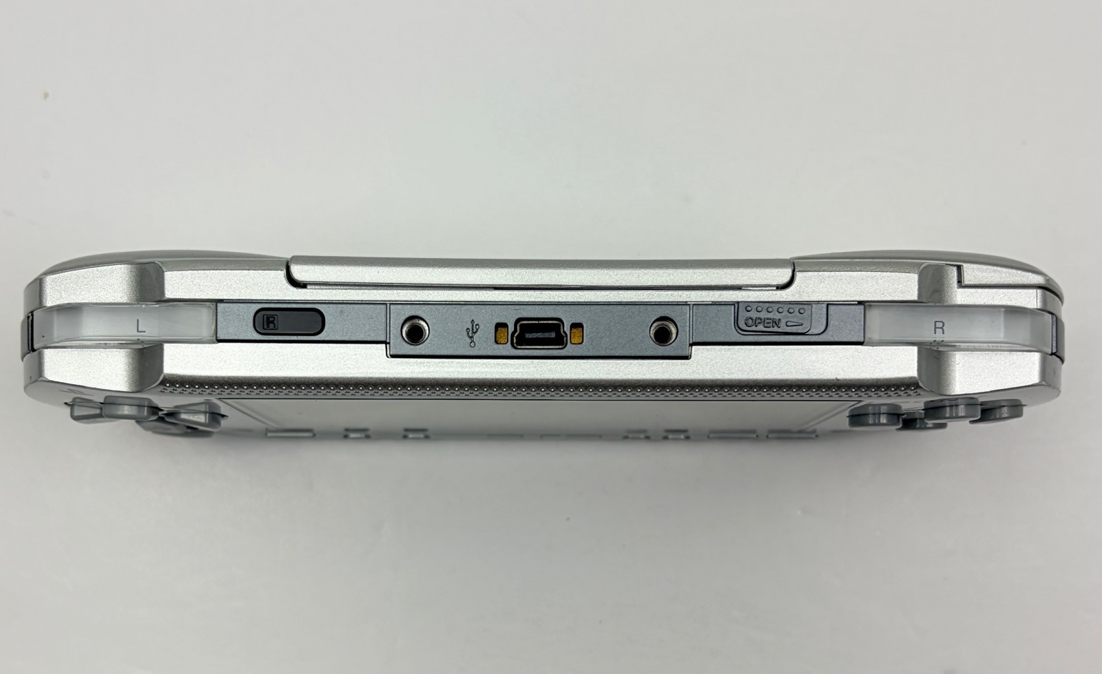 Sony PSP 1000 Handheld Metallic Silver w/ New Battery & Charger *Excellent*