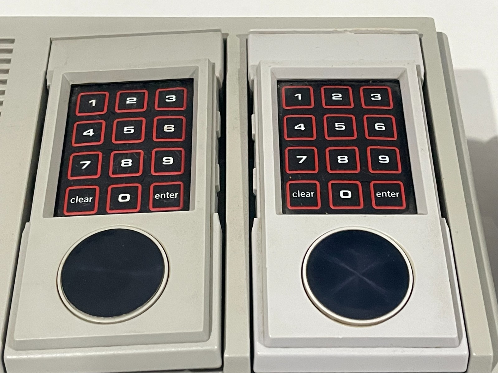 Mattel Intellivision 2 II Console & Controller Mattel w/ Power Tested/Working