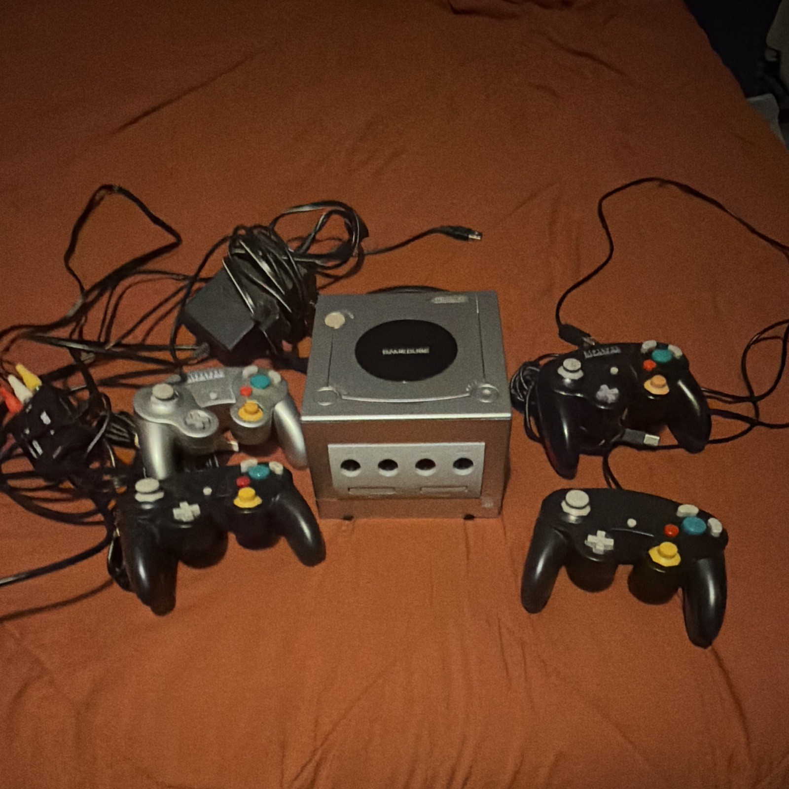Nintendo GameCube DOL-001 Platinum Console W/ 4 Controllers, HDMI ADAPTER
