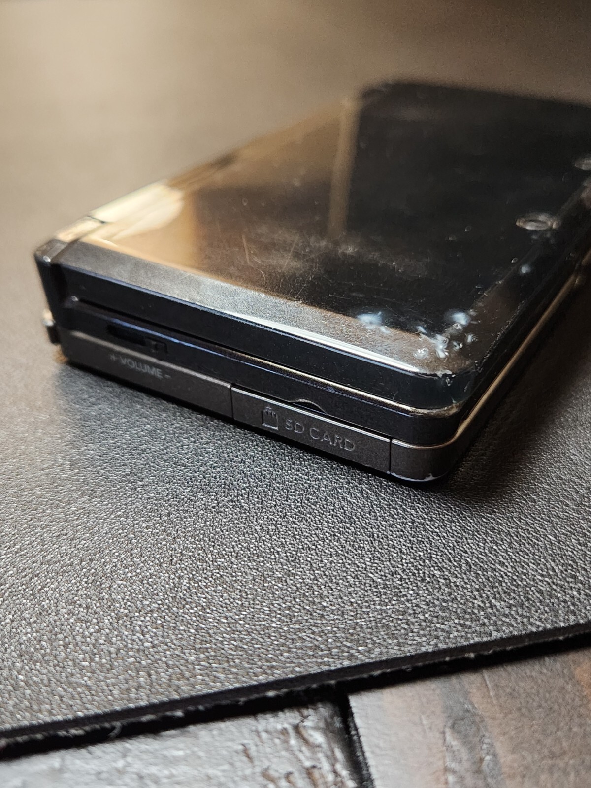 Nintendo 3DS (Original) Used | 4 Games + Charger | Cosmo Black | CTR-001 (USA)
