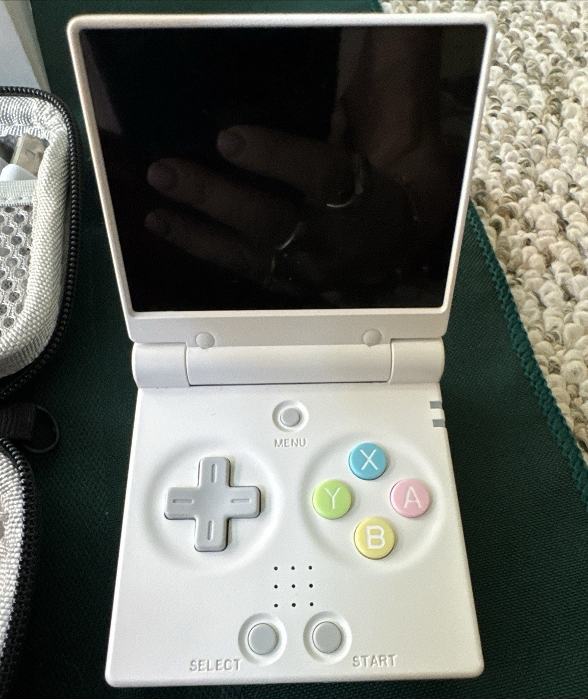 Miyoo Mini Flip Handheld Console 64GB Wi-Fi USB-C White w/ Case Box Manual